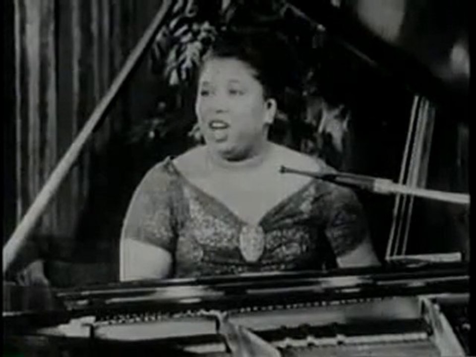 Martha Davis & her Spouse - Vipity Vop