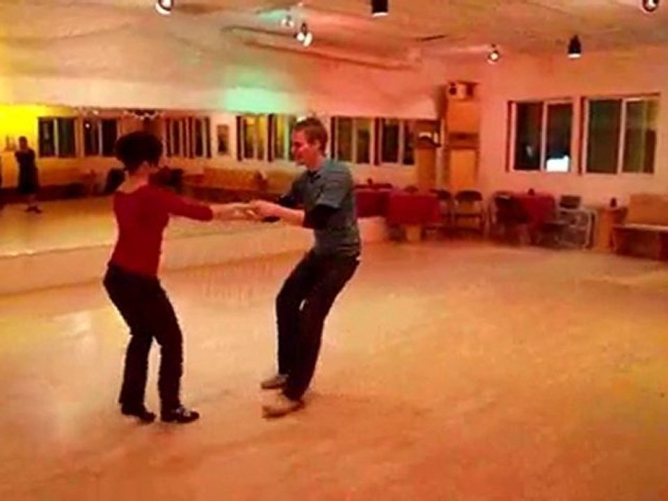 FreeSwingDanceLessons.com Dan and Gaby teach Surprising Turn