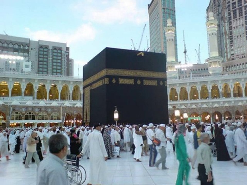 النصيحة بالرفق واللين