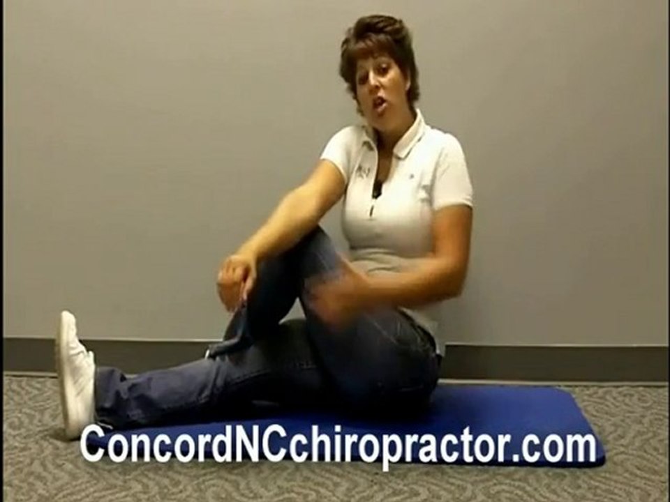 Sciatica Relief / Concord NC Chriropractor Dr Missy demonst