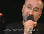 Mustafa İslamoğlu çok komik şiir okuyor :)