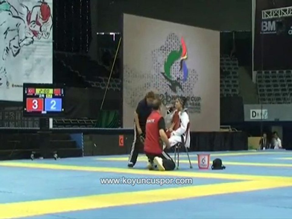 Hou Yu Zhuo_Hatice Kubra Yangin
