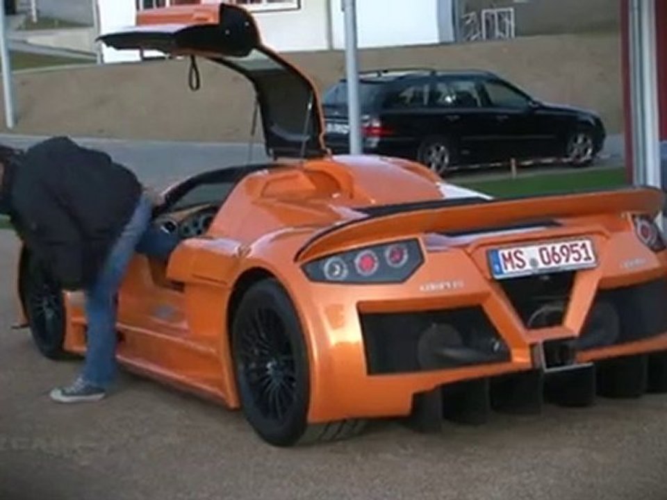 Gumpert apollo instead of a house?