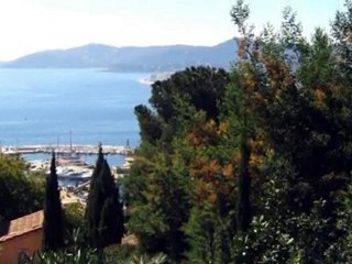 Maison vue mer au Super Lavandou avec studio indépendant