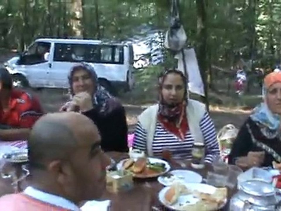 AİLESİ PİKNİK VİDEOSU