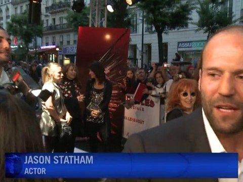 Sly Stallone premieres Expendables in Paris