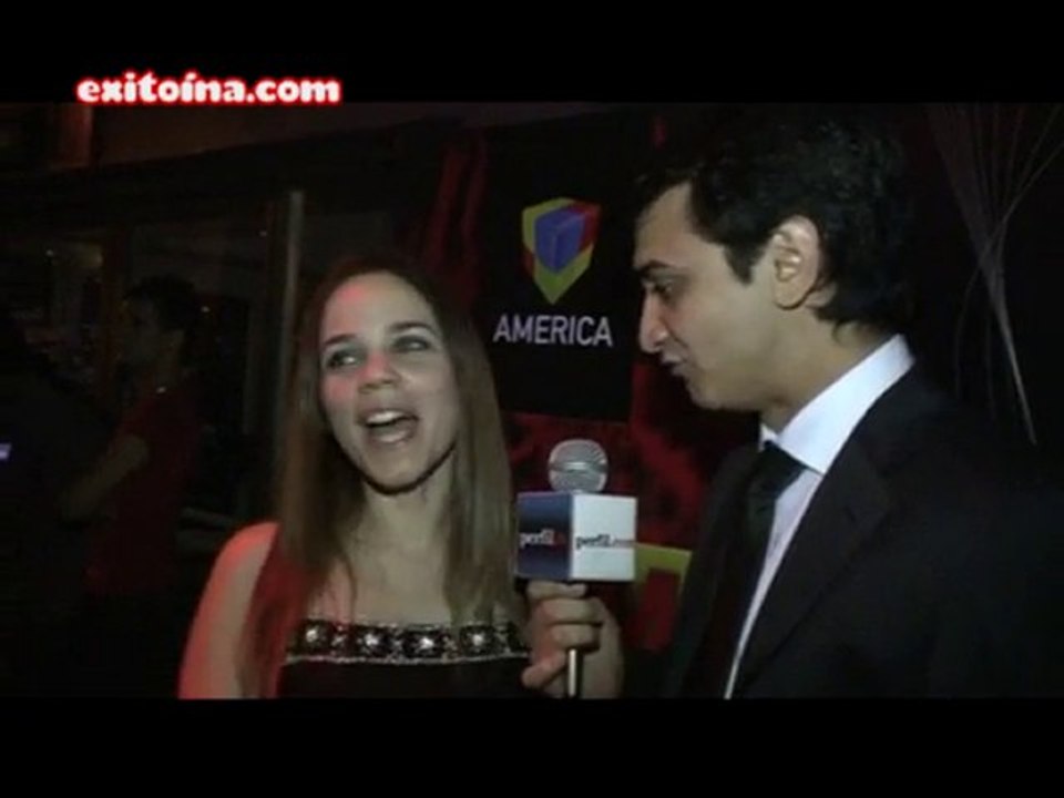 Exitoina.com - Valeria Britos fiesta Infama