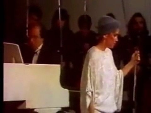 Sezen AKSU - Kurşuni Renkler