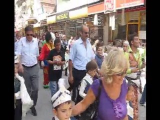 Belediye sünnet şöleni