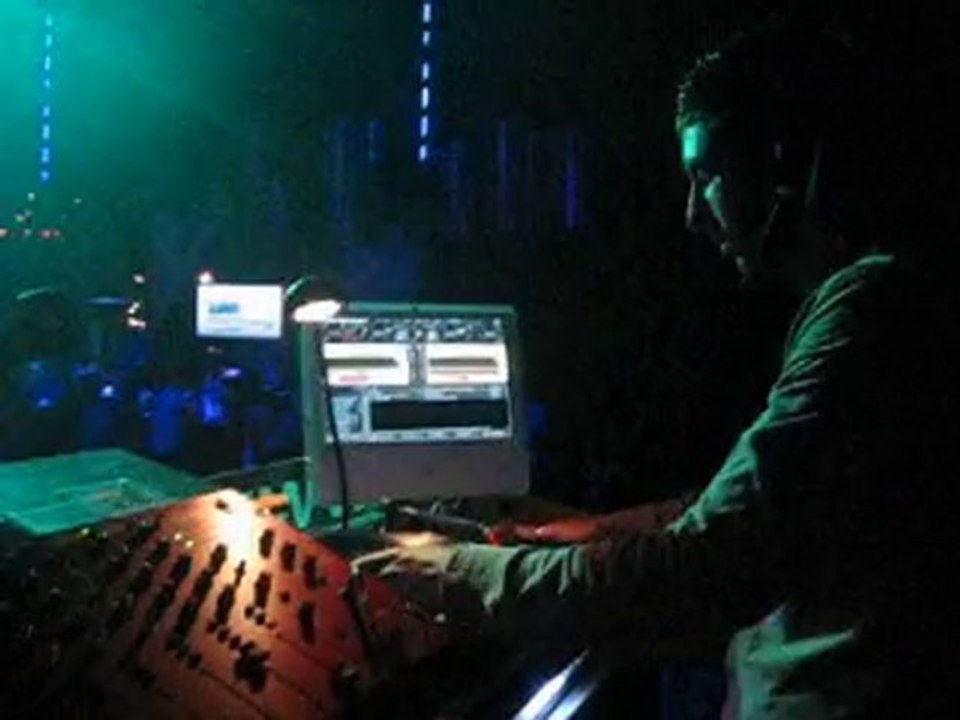 Dj.X.Tap (No Name) @ N.O.N / Crazy Bumpinee 23.07.2010