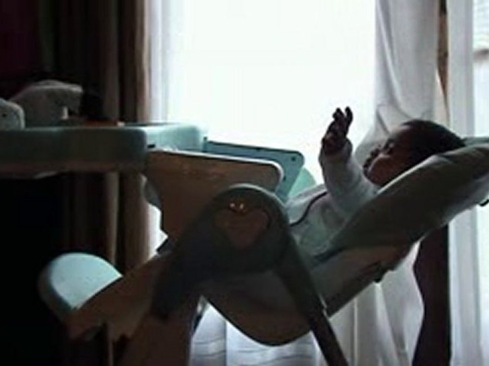 2009 uzerche anniversaire anita - tsiky dans chaise bebe