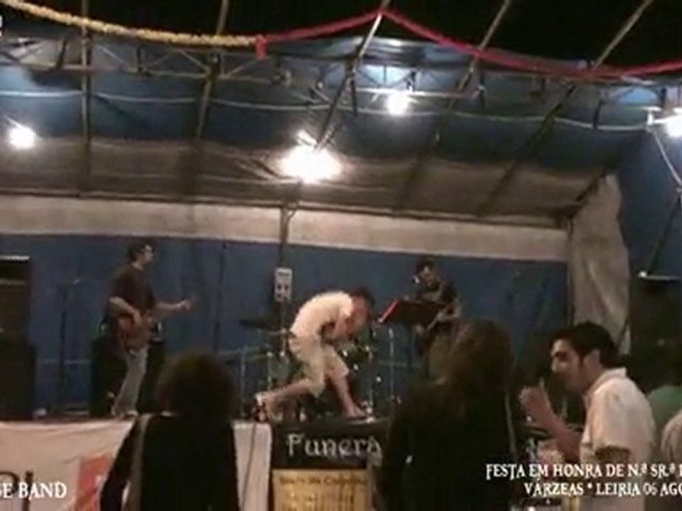 GRAD HOUSE BAND-FESTA DAS VÁRZEAS 6-8-2010 LEIRIA