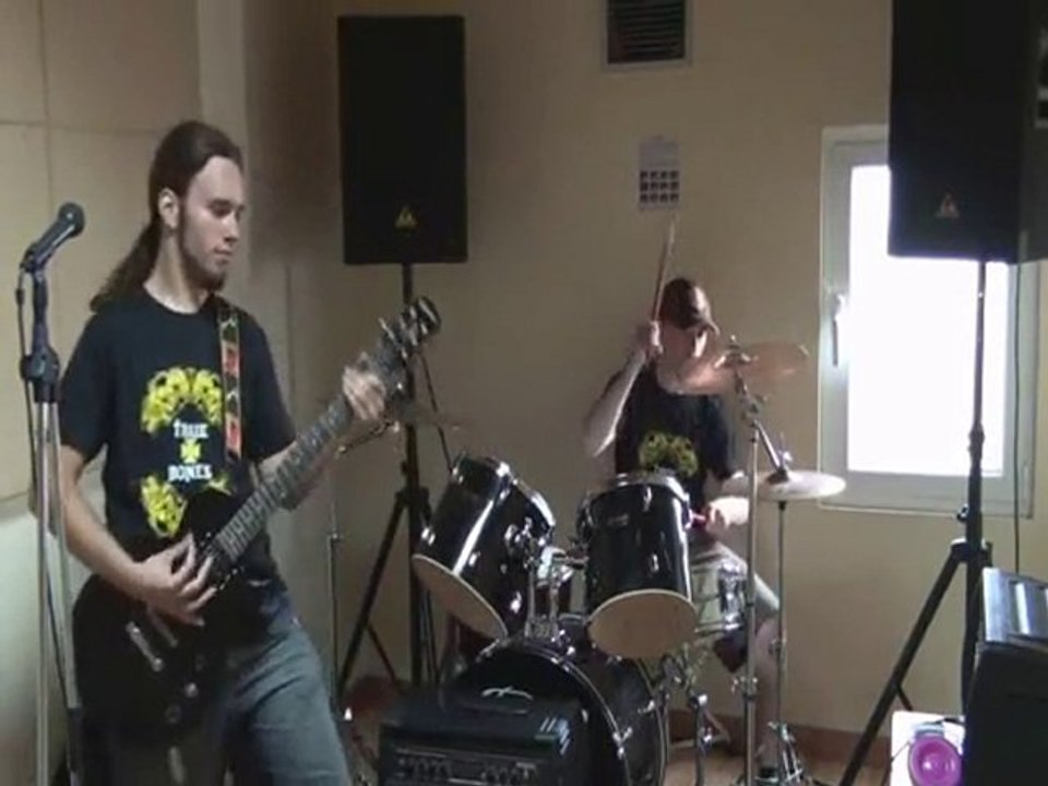 TRUE BONES #14 - sO ALIVE