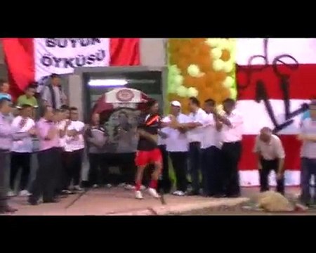 2010-2011 Sezonu Açılış Kar. Fut. Burak AKDİŞ'in Tanıtımı