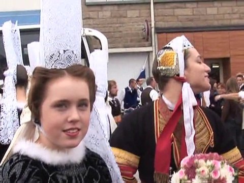Festival interceltique : 3.500 personnes défilent à Lorient