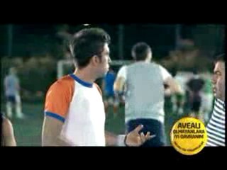 Erdem Yener avea reklamı halı saha