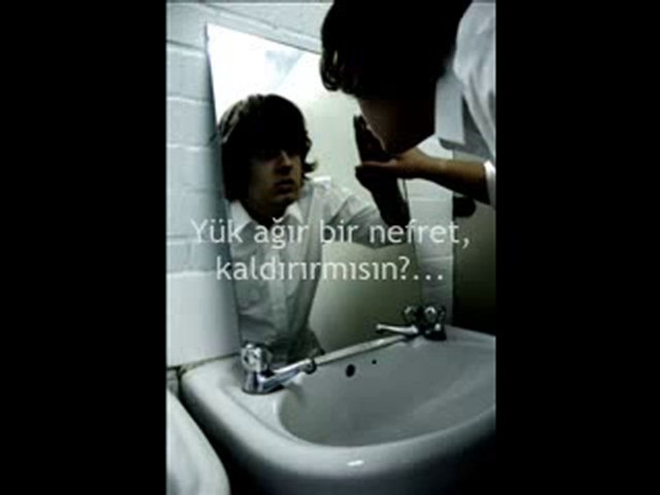 SANSAR DUYGUSUZ İFADELER SÜPER Bİ ŞARKI DERMAN !