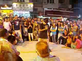 2010 buca dans yarışması 2.si Michael jackson dansı