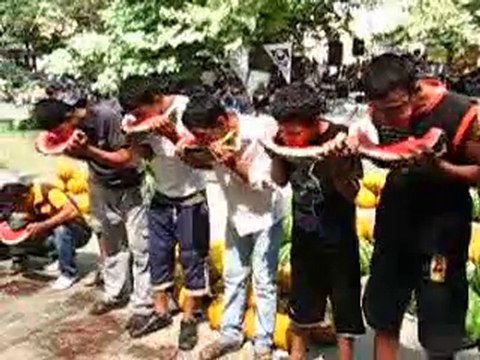 Kavun Karpuz Festivali 2010 karpuz yeme yarışması