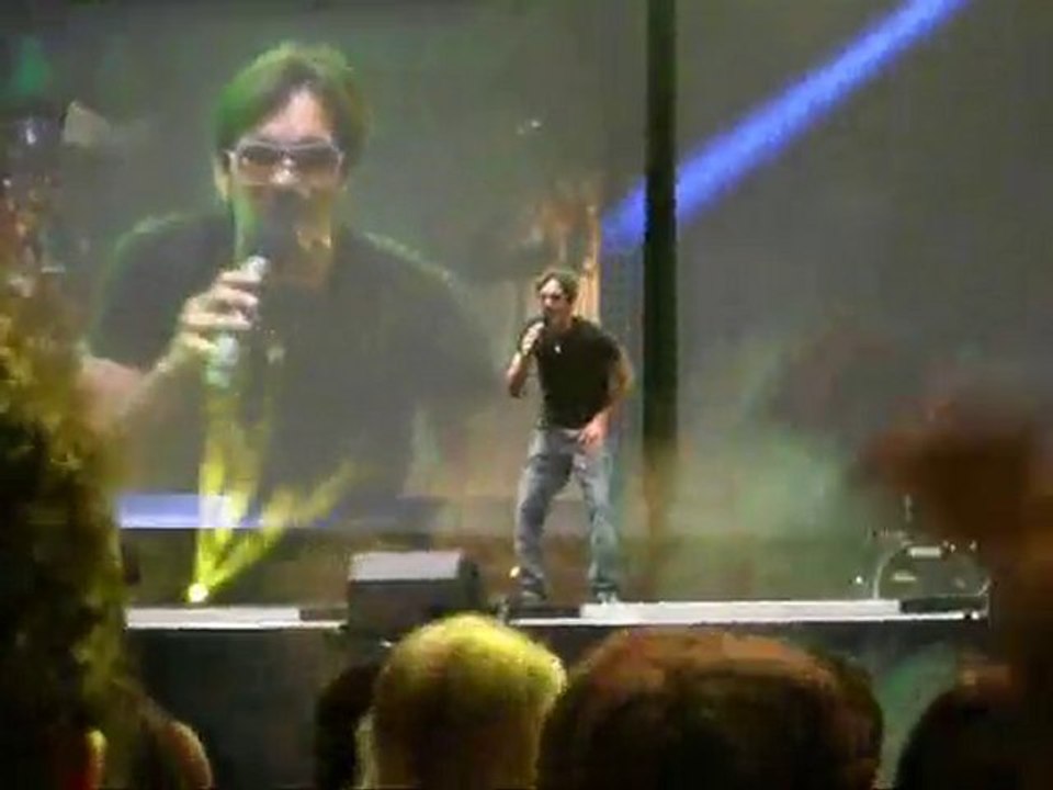 Ethyo en avant premiere du concert de matt pokora