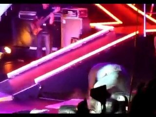 Caida De Wisin En Concierto En Minneapolis 100FUEGOAFUEGONET
