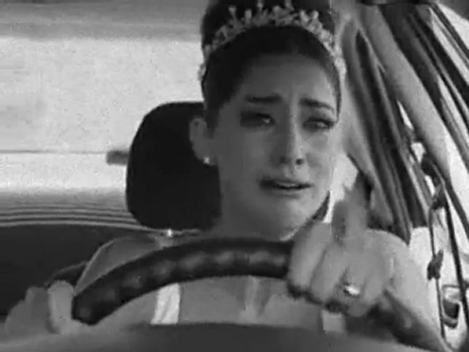 Elisa y Sergio "Everybody Hurts"