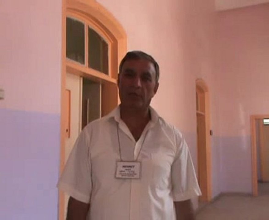 Mehmet  Aksüt, Sivas Öğretmen Okulu Mezunları buluşmasında.