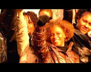 Little Espion Feat Cns  . combat engagé