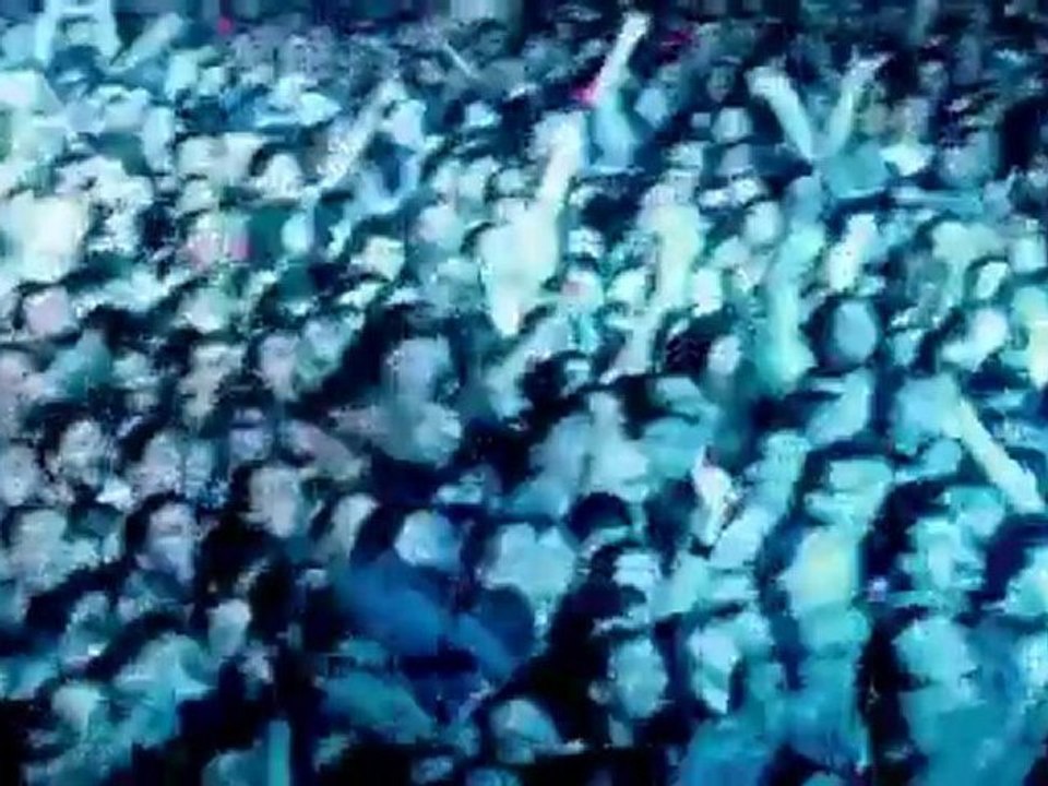 AC/DC -Shoot To Thrill- Live