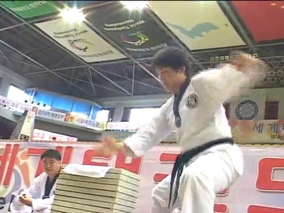 taekwondo compétition casse plaques seniors