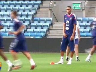 Les Bleus devraient être plus offensifs