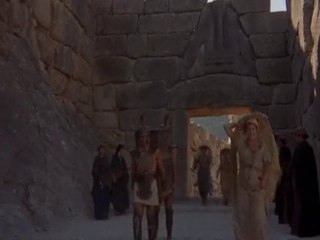 Agamemnon sends the bait to Iphigenia and her mother