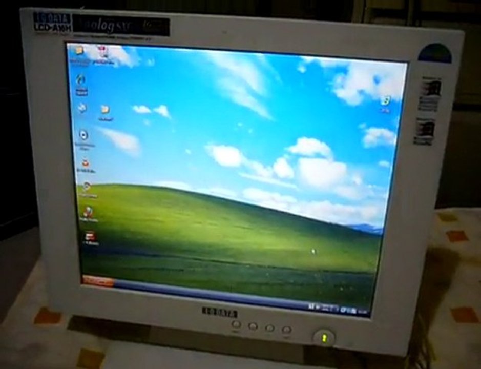 液晶画面の故障　その２　三菱LA-15R01-M