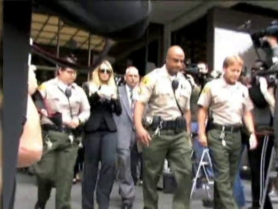 SNTV - Lohan's special treatment