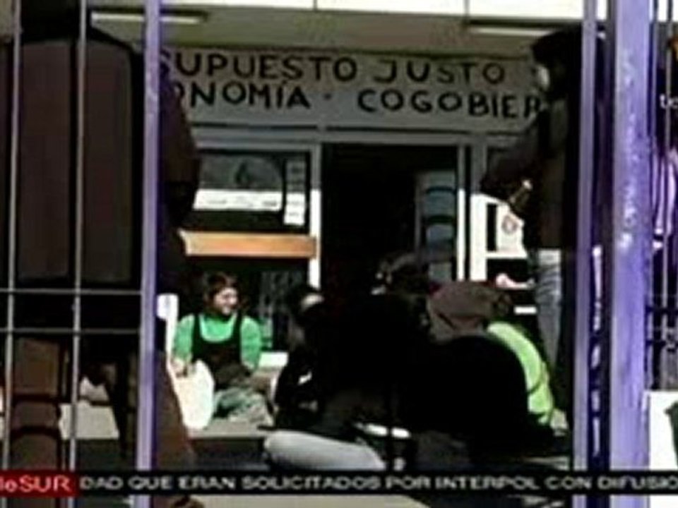 Docentes uruguayos toman escuelas para pedir mayor presupues