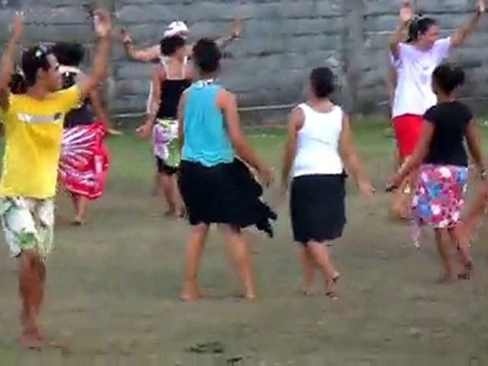 Polnésie française - Tahiti -- Séance de répétitioon