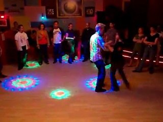 FreeSwingDanceLessons.com : Class Review : Waids Blues