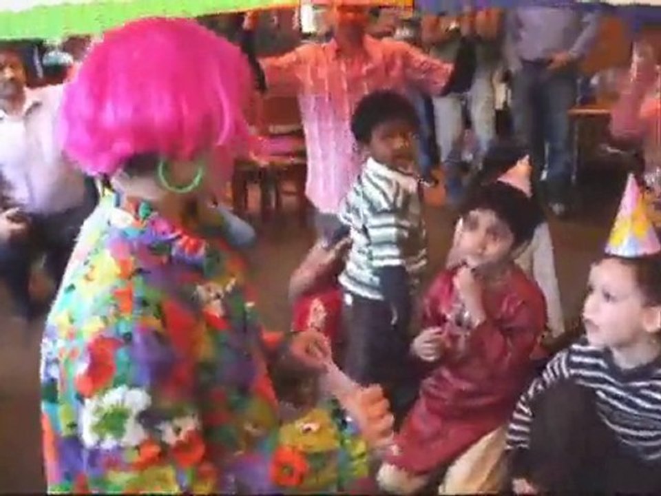 east indian PARTY BANQUET HALL VANCOUVER BC $35/hr clowns