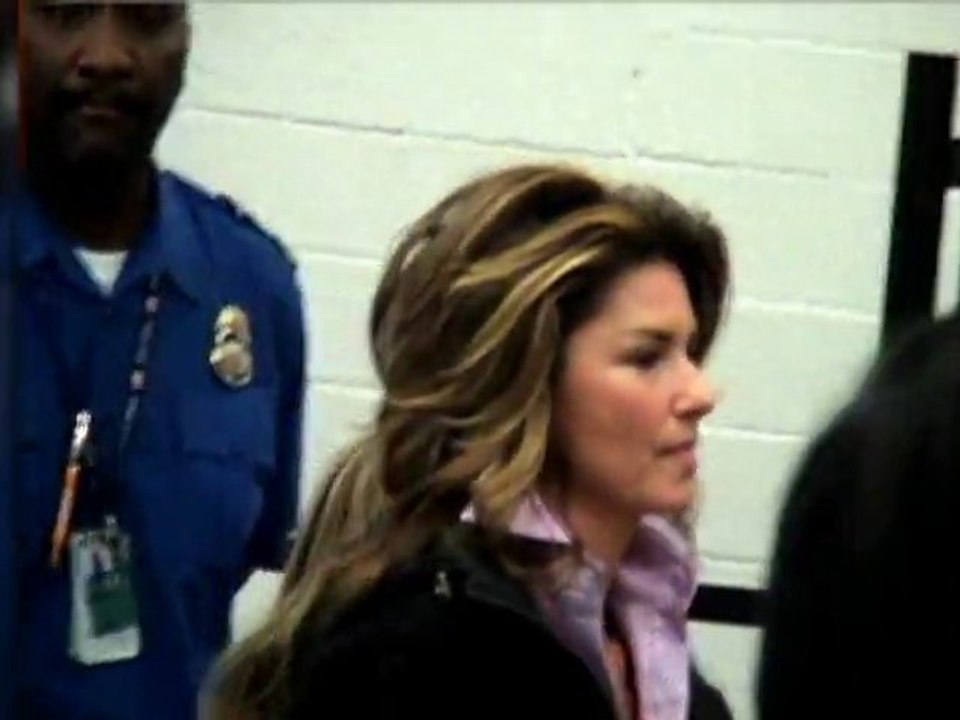 SNTV - Shania Twain to Idol?