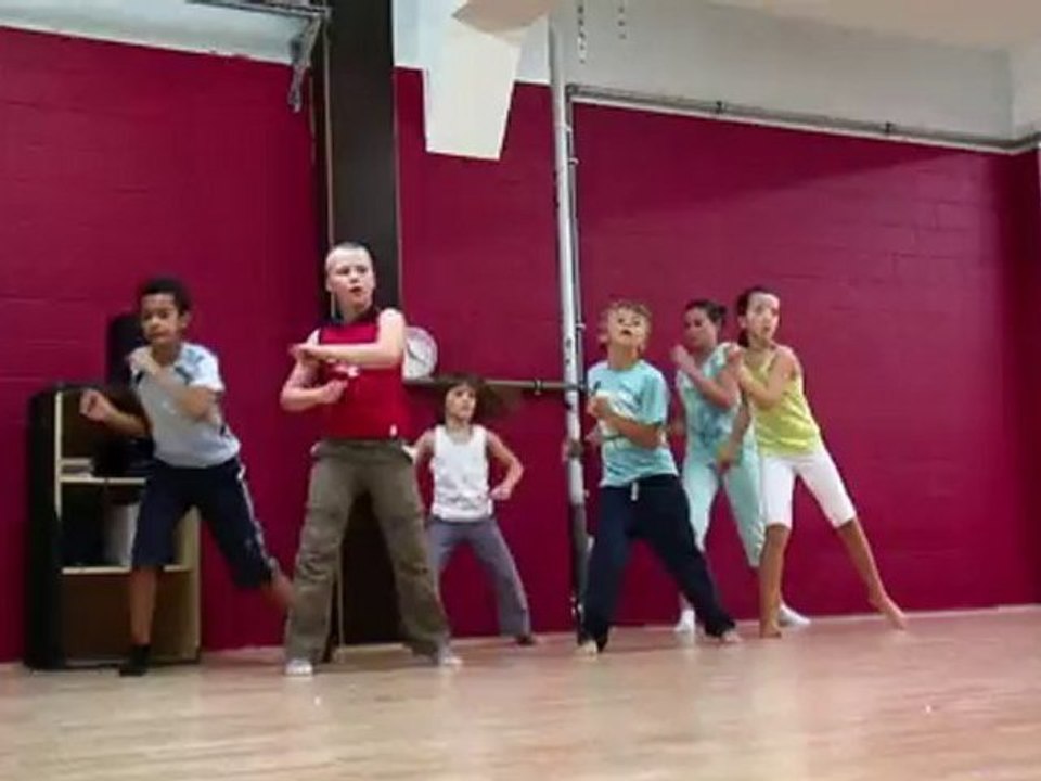 waka waka : stage d'été chez ART TERRE - danse 7-12 ans