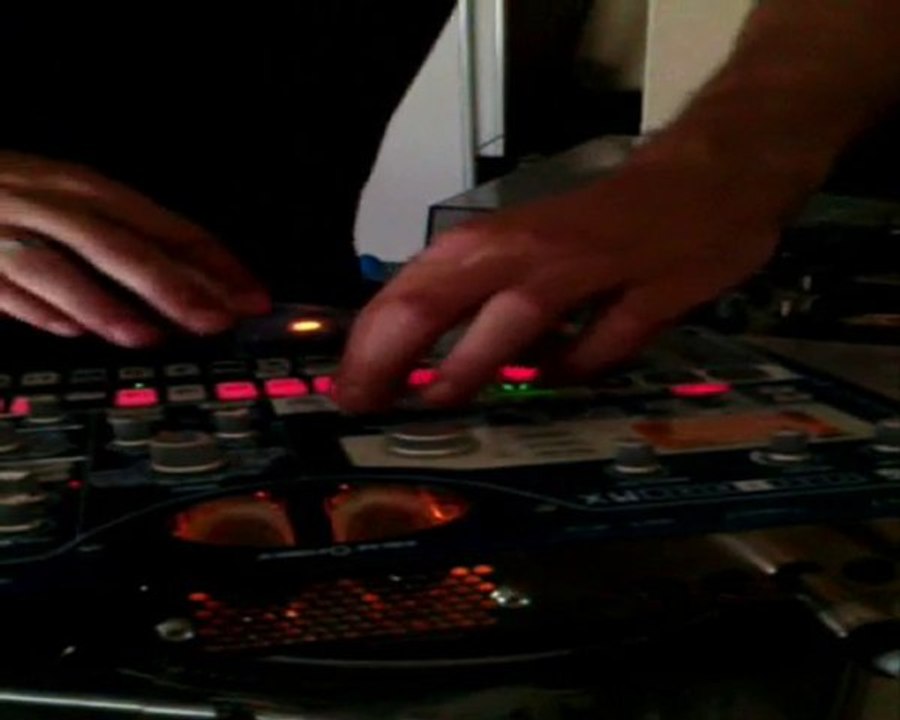 Tekno Korg electribe MX+ Pioneer DJM 400 "Nef@st"