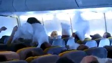 Pillow Fight in Lufthnasa airplane!