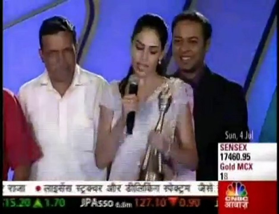 Genelia at CNBC Awaaz Awards by svr studios