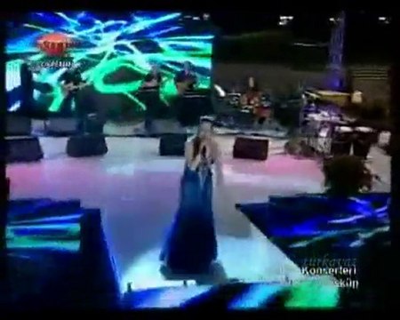 6 Candan Erçetin Concert Makedonya Üsküp 2010 TRT