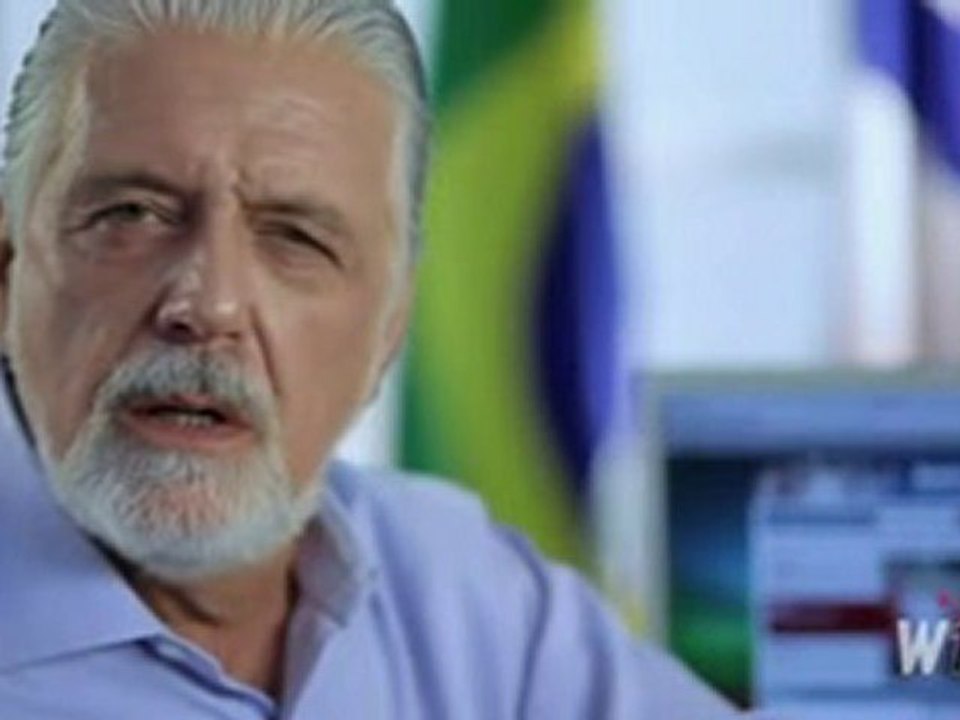 Jaques Wagner conversa com os internautas