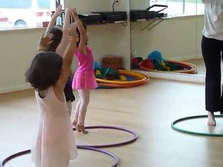 Sari Dance Lesson Aug 2010 (2)