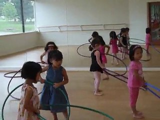 Sari Dance Lesson Aug 2010 (4)