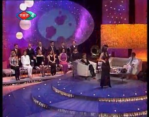 Elif Güresçi-- Seviyorum Desende Kanmam Artık Sözüne