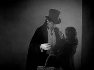 Dracula (1931) - Clip Hypnotize