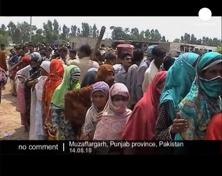 Flood survivors in Pakistan - no comment